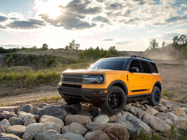 Ford Bronco фото