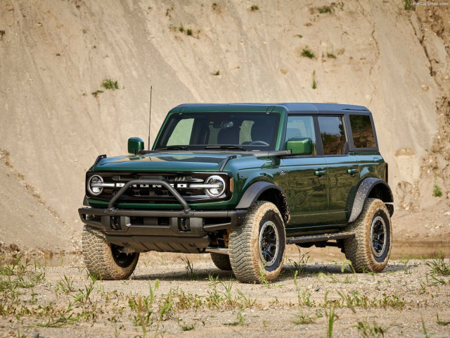 Ford Bronco фото