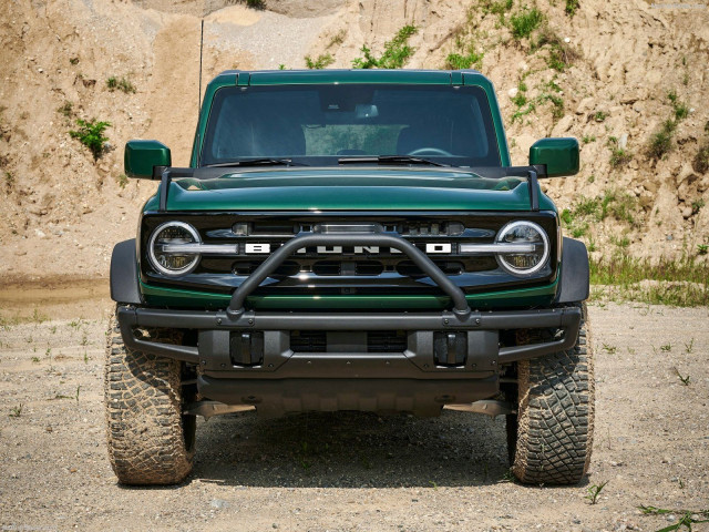 Ford Bronco фото