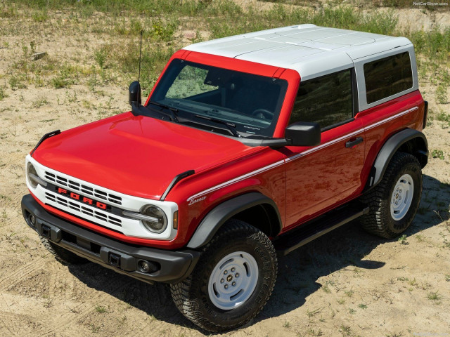 Ford Bronco фото