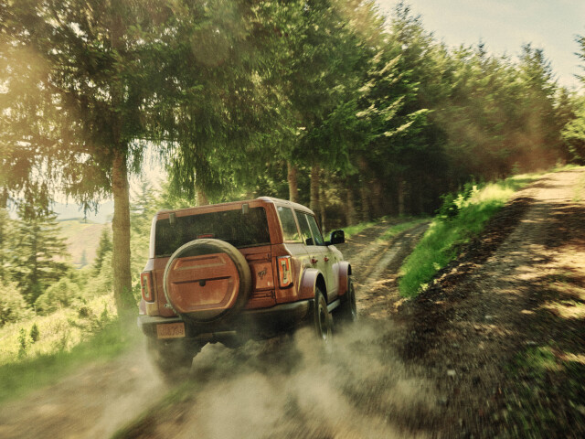 Ford Bronco VI (U725) фото 214555