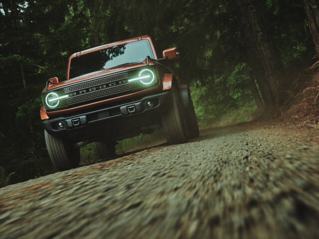 Ford Bronco VI (U725) фото 214557