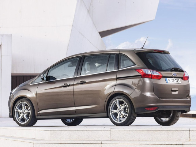 Ford C-MAX фото