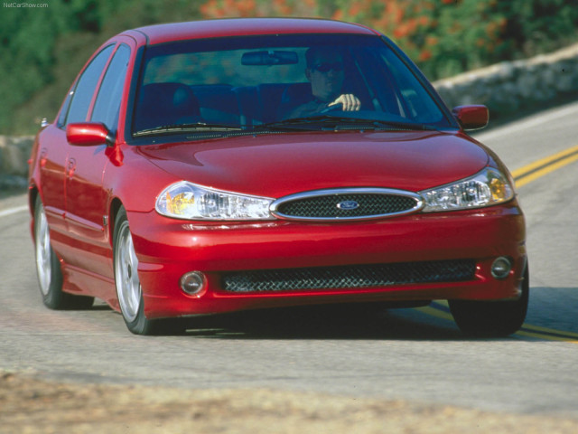 Ford Contour фото