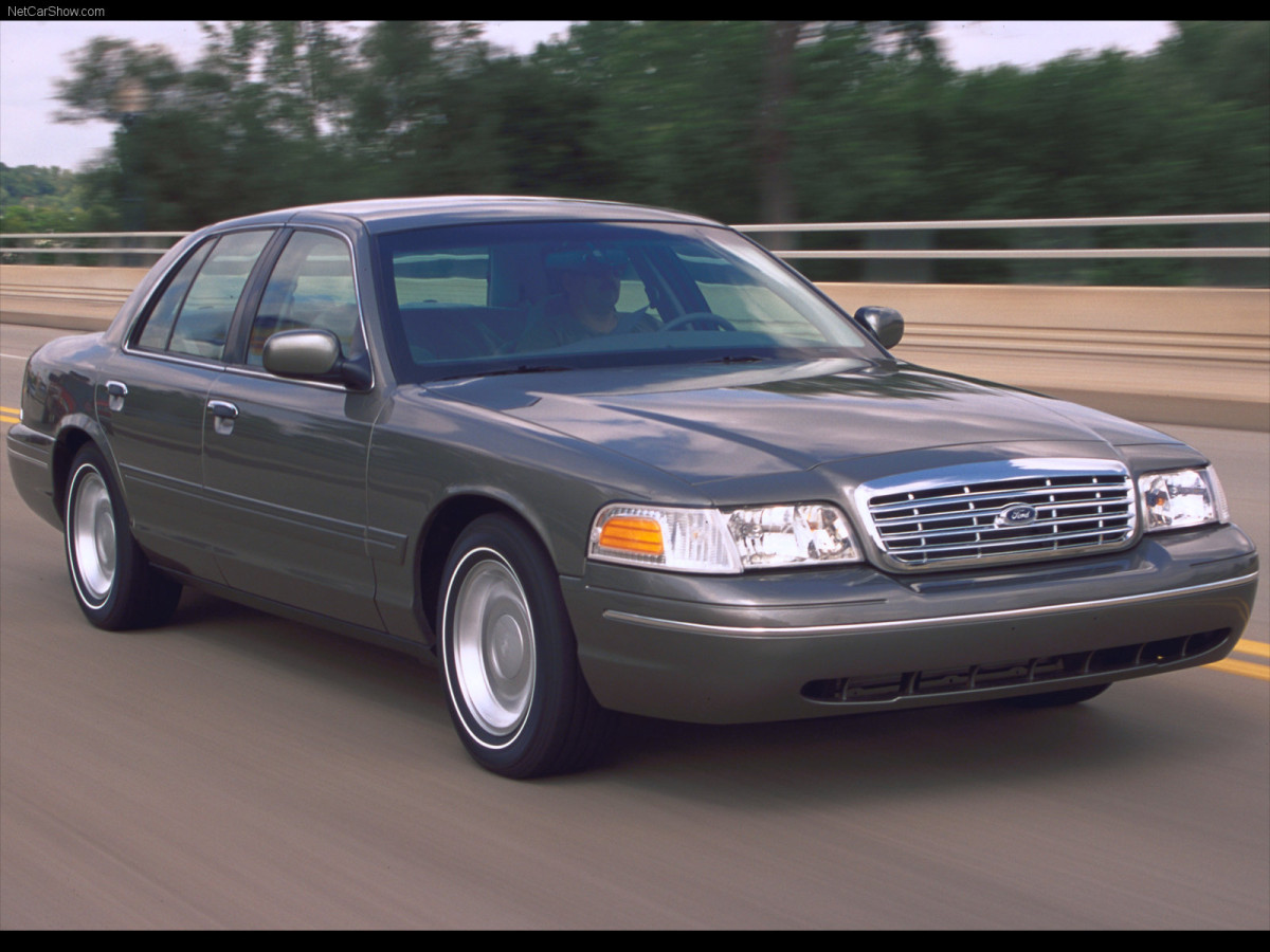 Ford Crown Victoria фото 33127