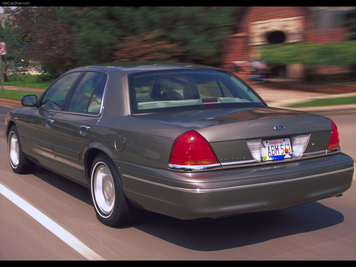 Ford Crown Victoria фото 33128