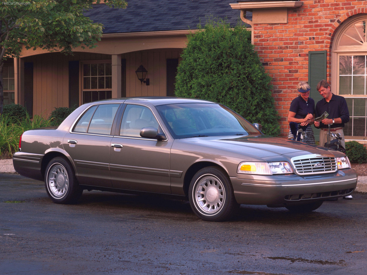 Ford Crown Victoria фото 33132