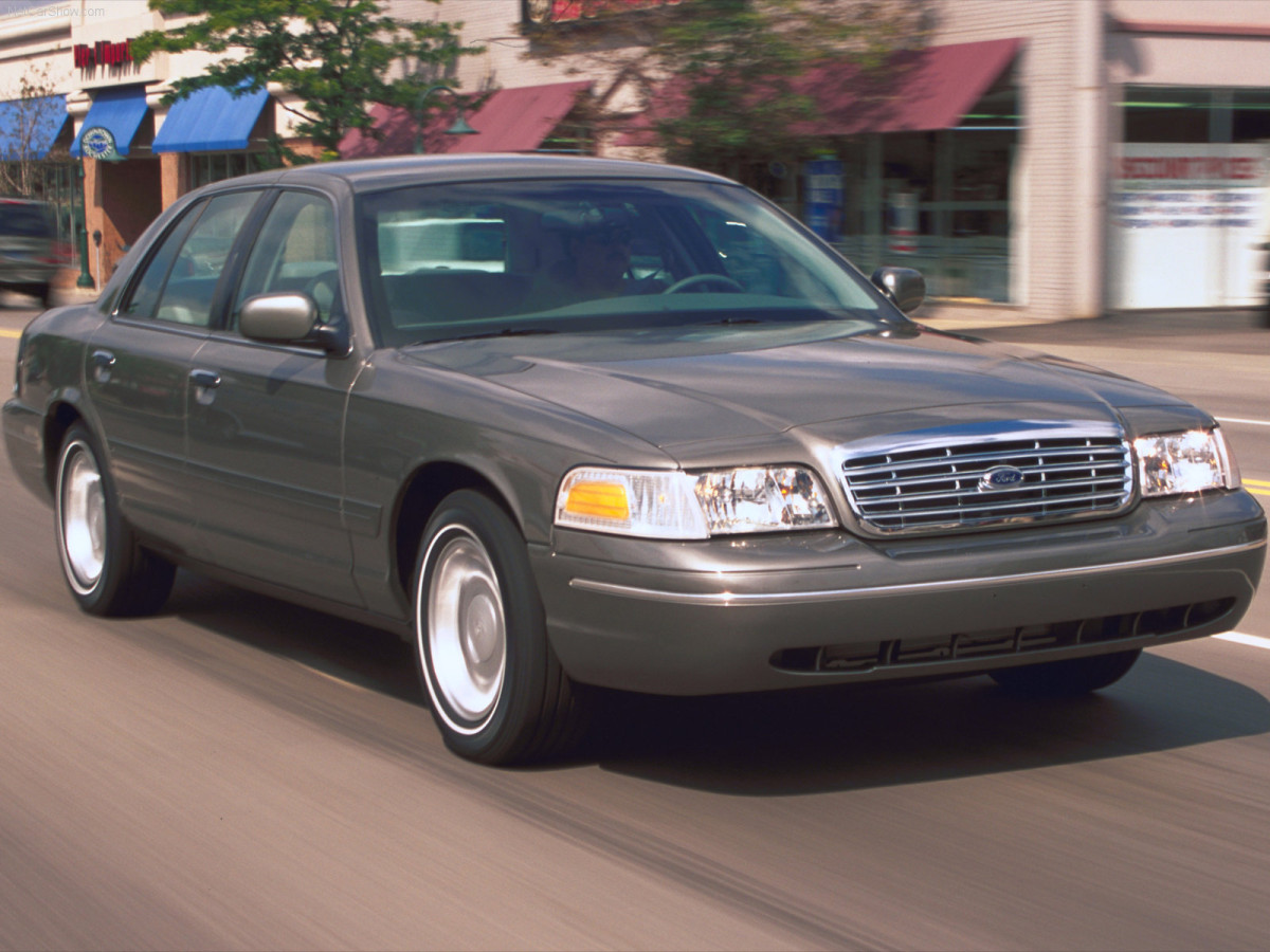 Ford Crown Victoria фото 33133