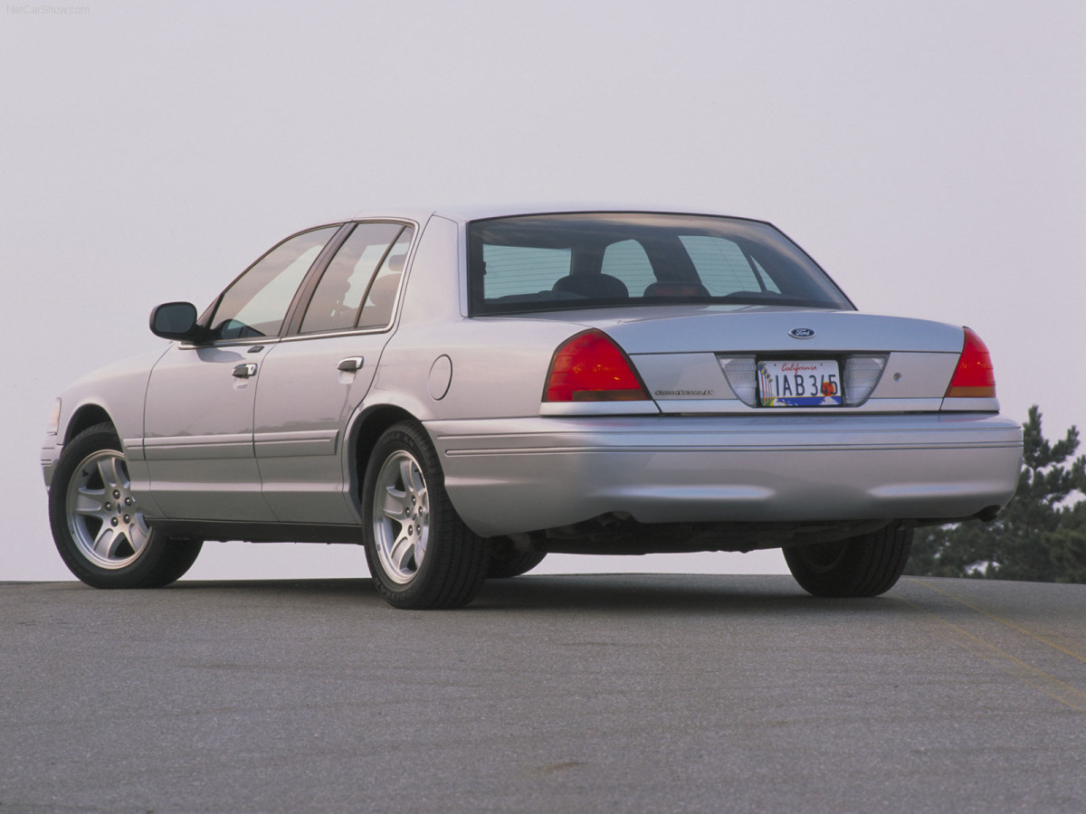 Ford Crown Victoria фото 33135