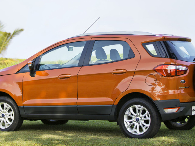 Ford EcoSport фото