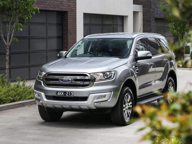 Ford Everest фото