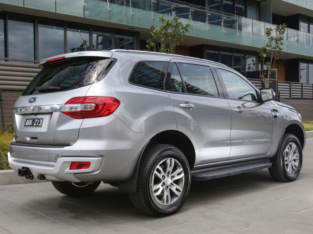 Ford Everest фото