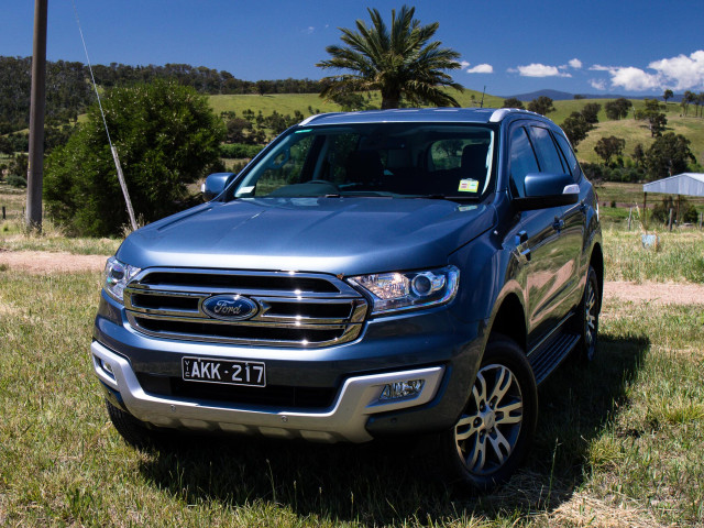 Ford Everest фото