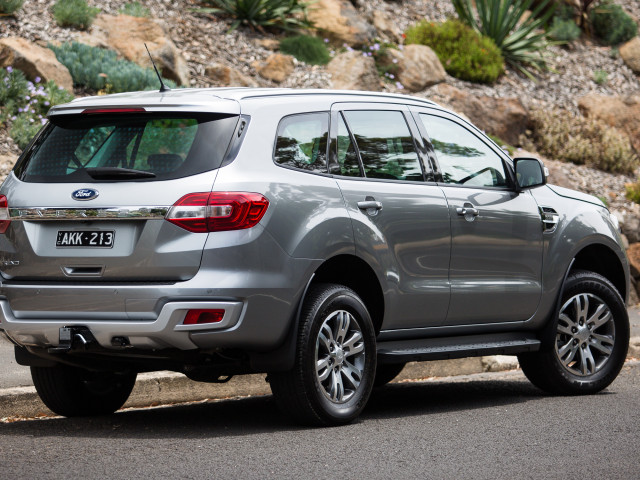 Ford Everest фото