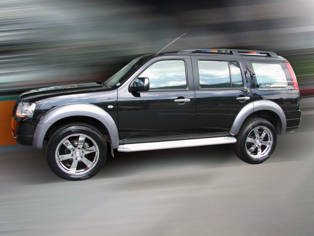 Ford Everest фото