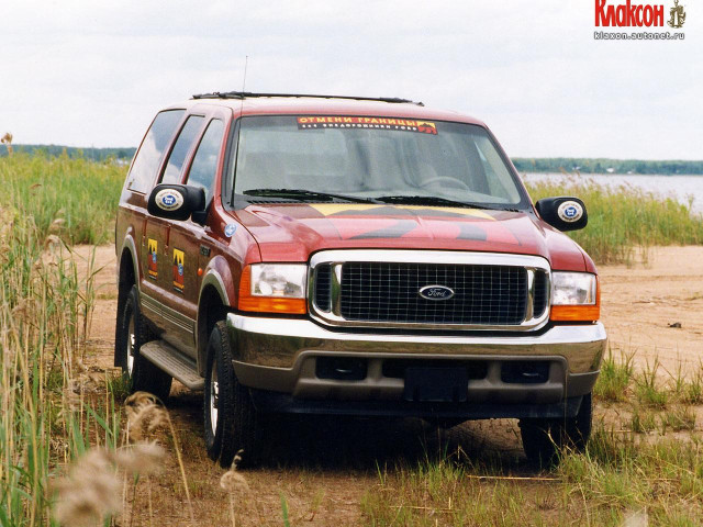 Ford Excursion фото