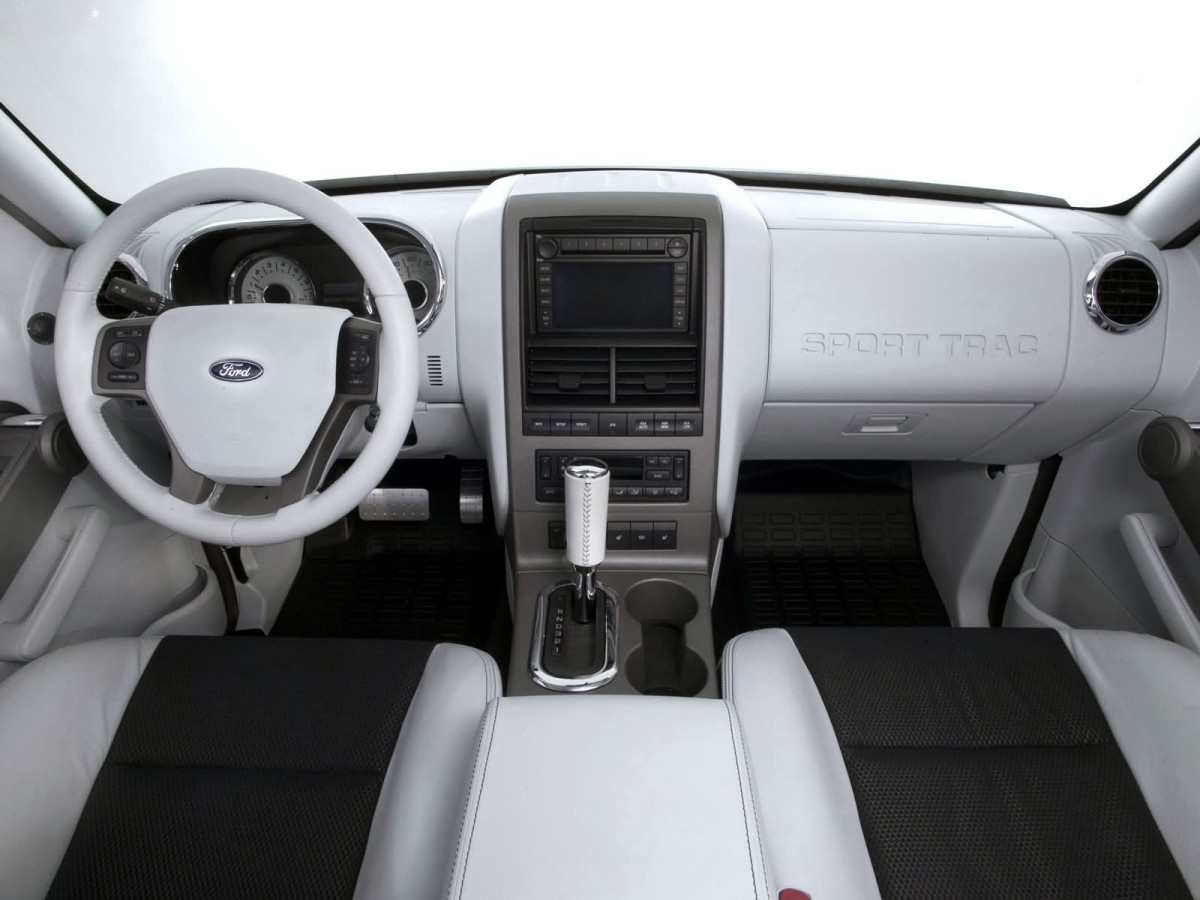 Ford Explorer Sport Trac фото 18161