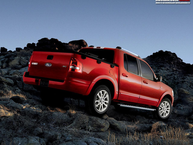 Ford Explorer Sport Trac фото