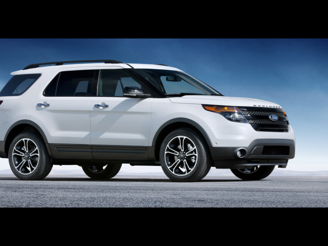 Ford Explorer Sport фото