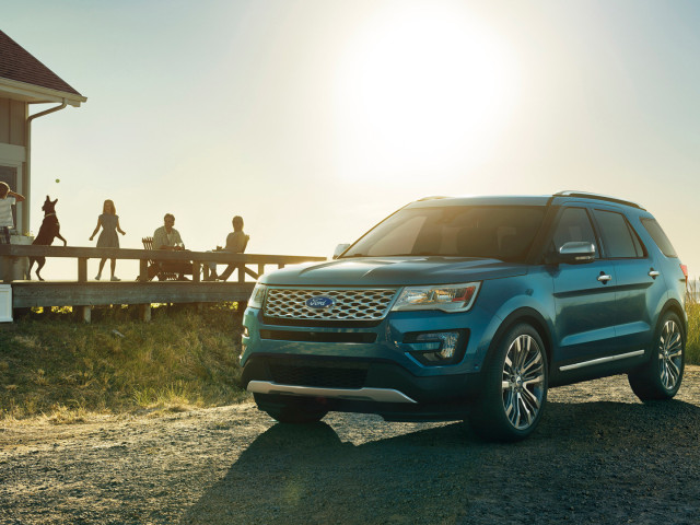 Ford Explorer фото