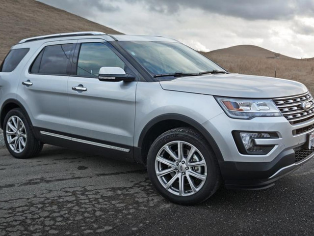 Ford Explorer фото