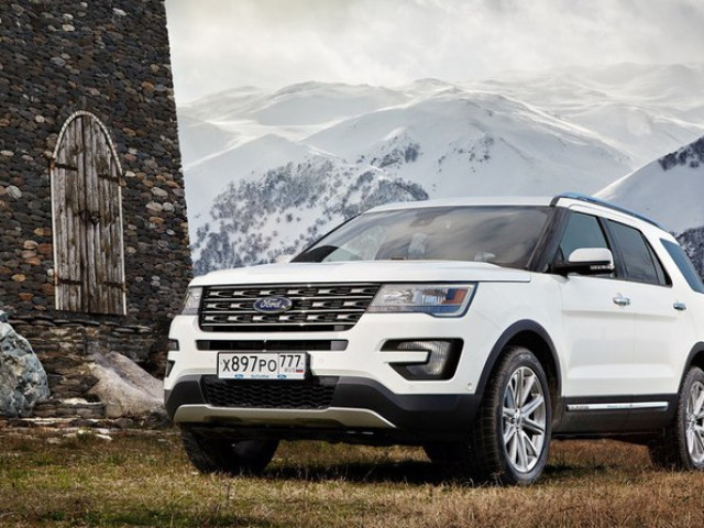 Ford Explorer фото