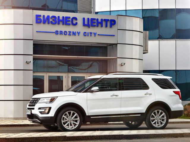 Ford Explorer фото