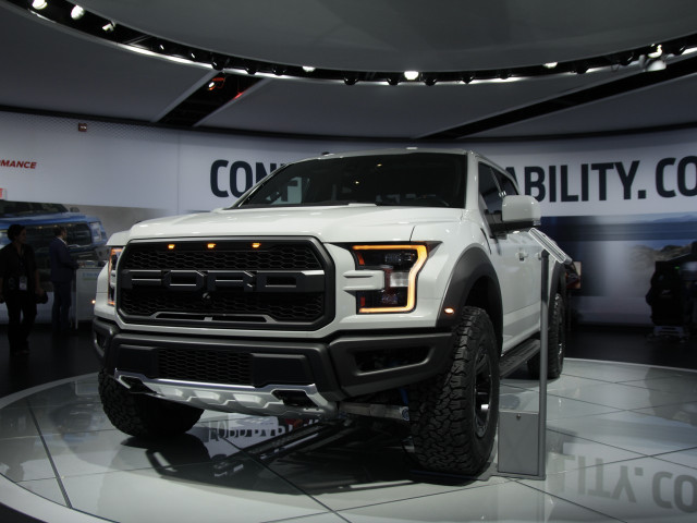 Ford F-150 RAPTOR фото