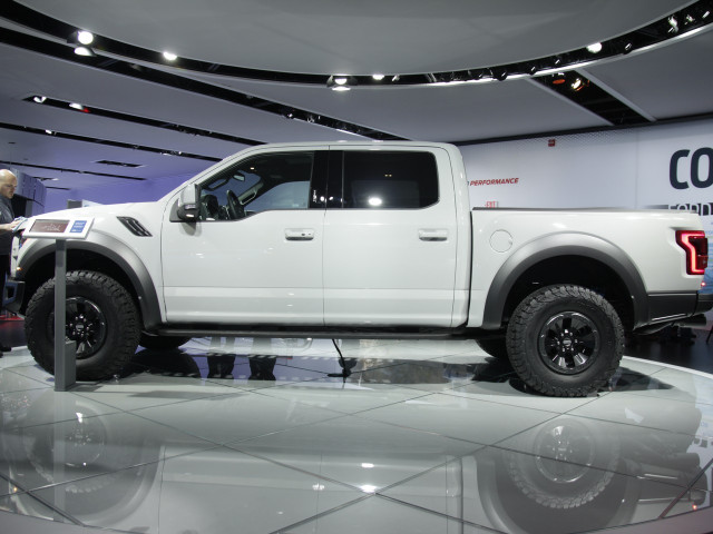 Ford F-150 RAPTOR фото