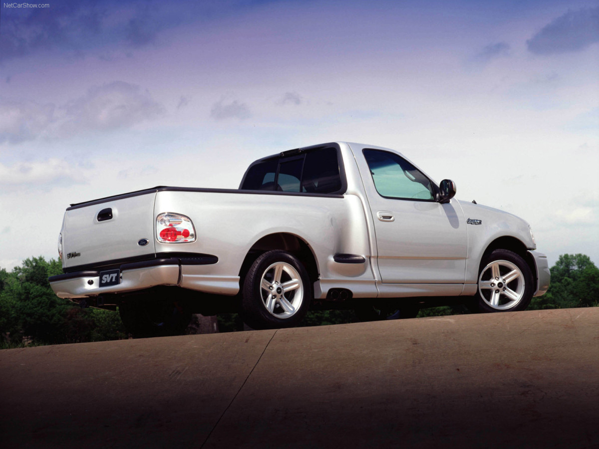 Ford F-150 SVT Lightning фото 33163