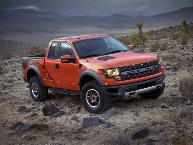 Ford F-150 SVT Raptor R фото