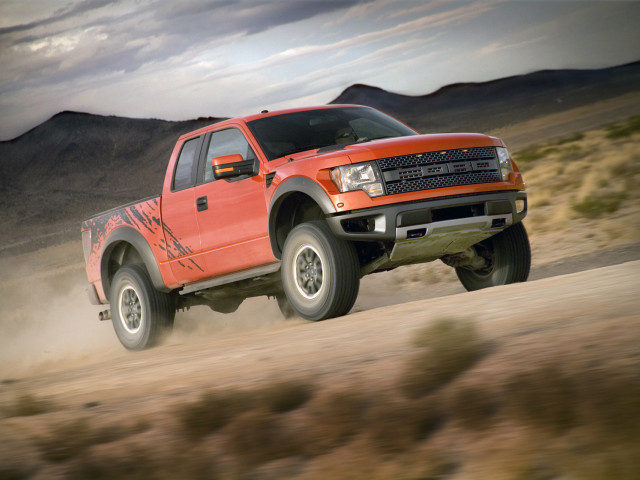 Ford F-150 SVT Raptor R фото