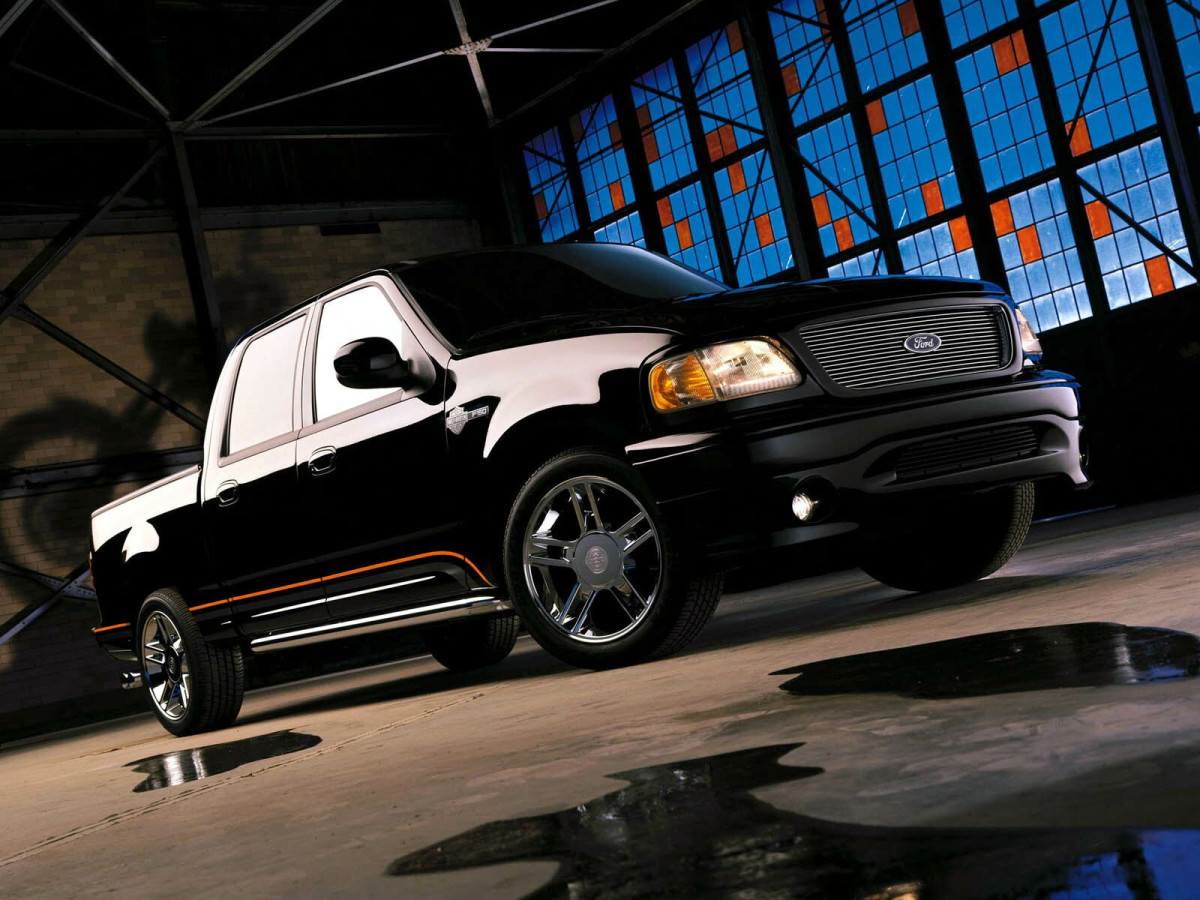 Ford F-150 фото 10701