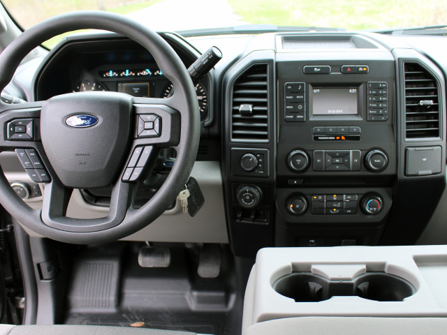 Ford F-150 фото