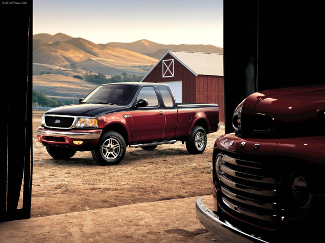 Ford F-150 фото