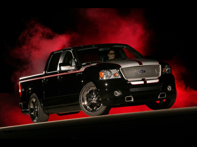 Ford F-150 фото