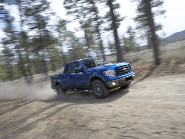 Ford F-150 фото