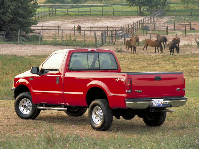 Ford F-350 фото