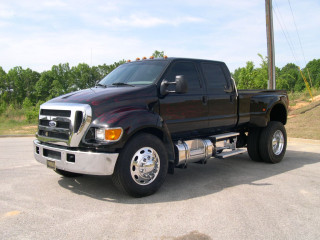 Ford F-650 фото