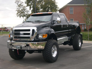 Ford F-650 фото