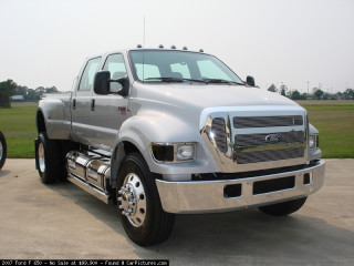 Ford F-650 фото