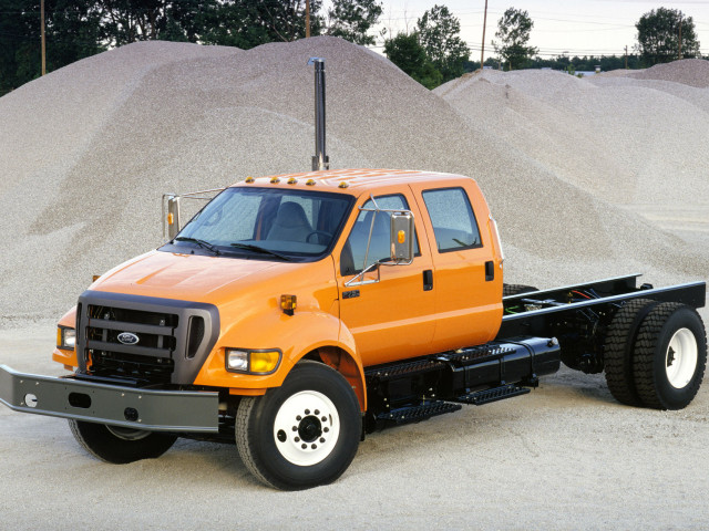 Ford F-750 фото