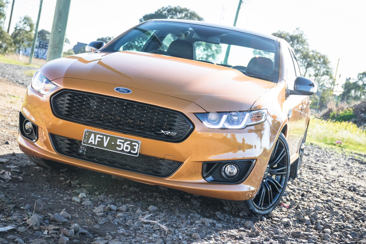 Ford Falcon XR8 фото 171819