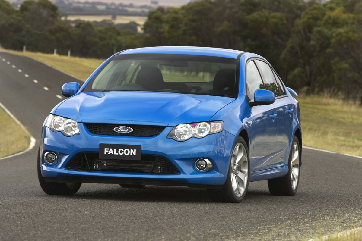 Ford Falcon XR8 фото 52686