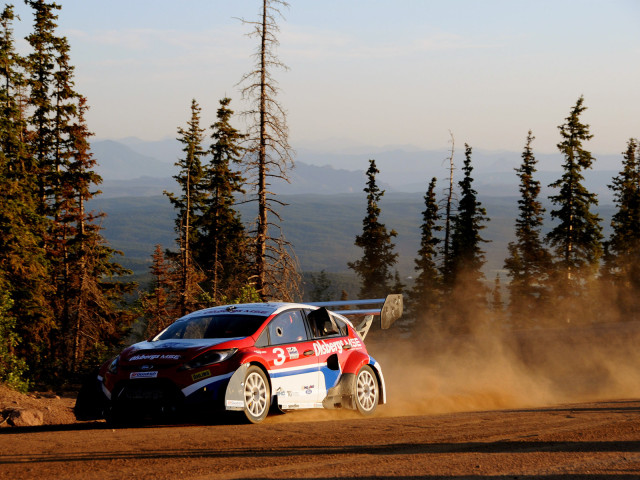Ford Fiesta Rallycross фото