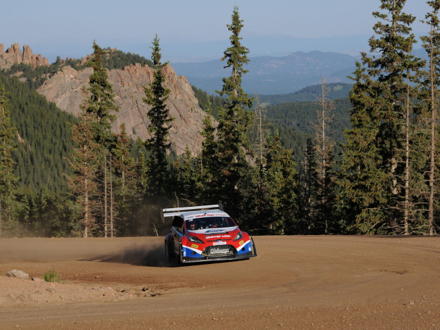 Ford Fiesta Rallycross фото