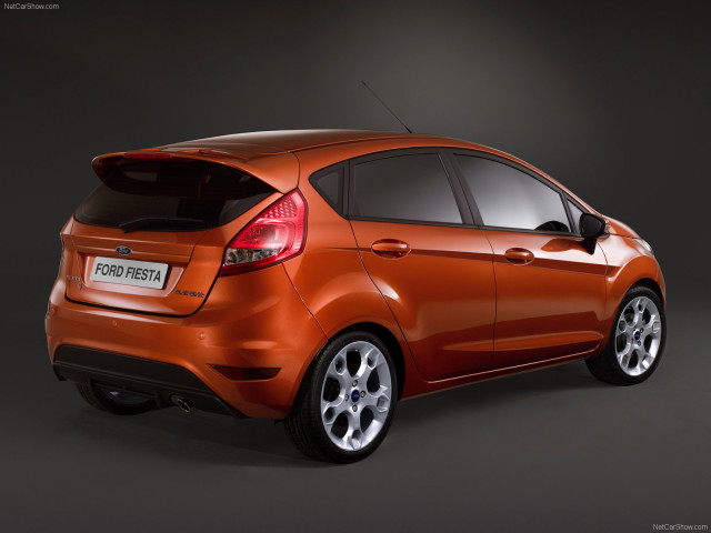 Ford Fiesta S фото