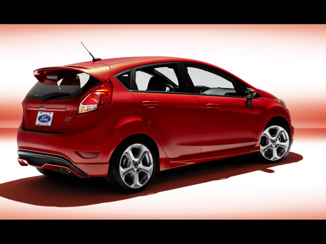 Ford Fiesta ST фото