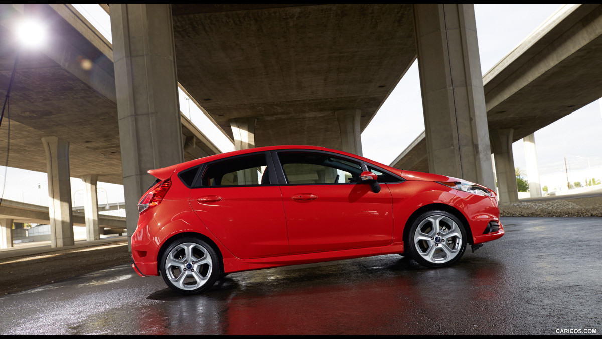 Ford Fiesta ST фото 114207