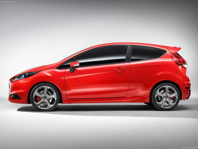 Ford Fiesta ST фото